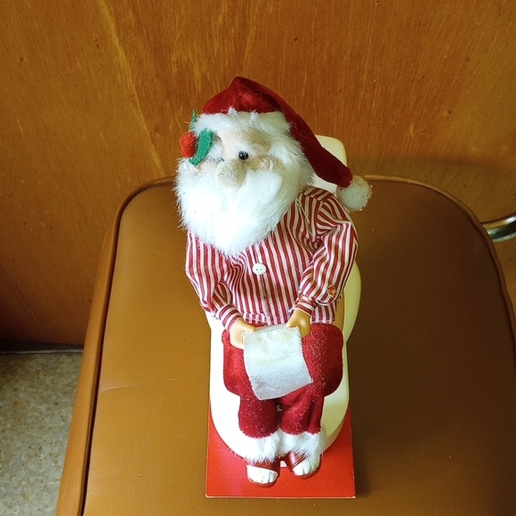 Vintage Santa Claus Sitting on Toilet, Christmas Decor - Picture 1 of 8